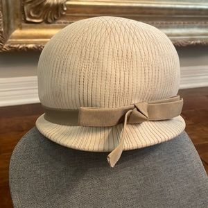 Ohrbach’s  vintage 1940s hat